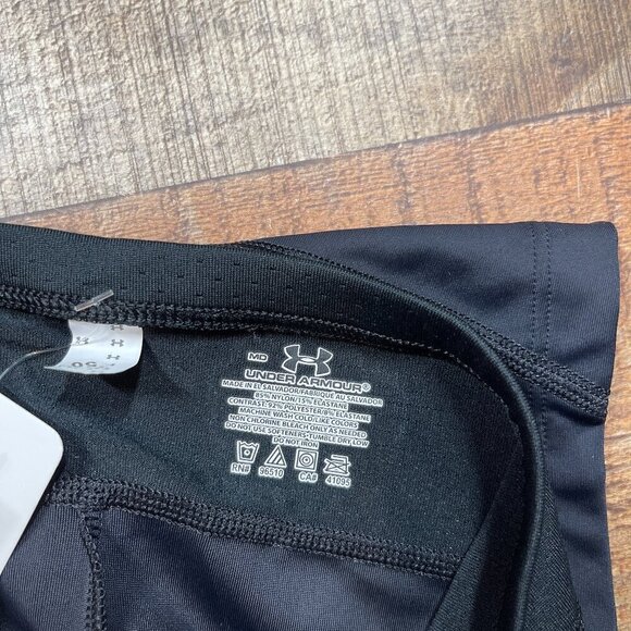 Under Armour NWT Black Performance Compression Shorts size Medium - Picture 2 of 5